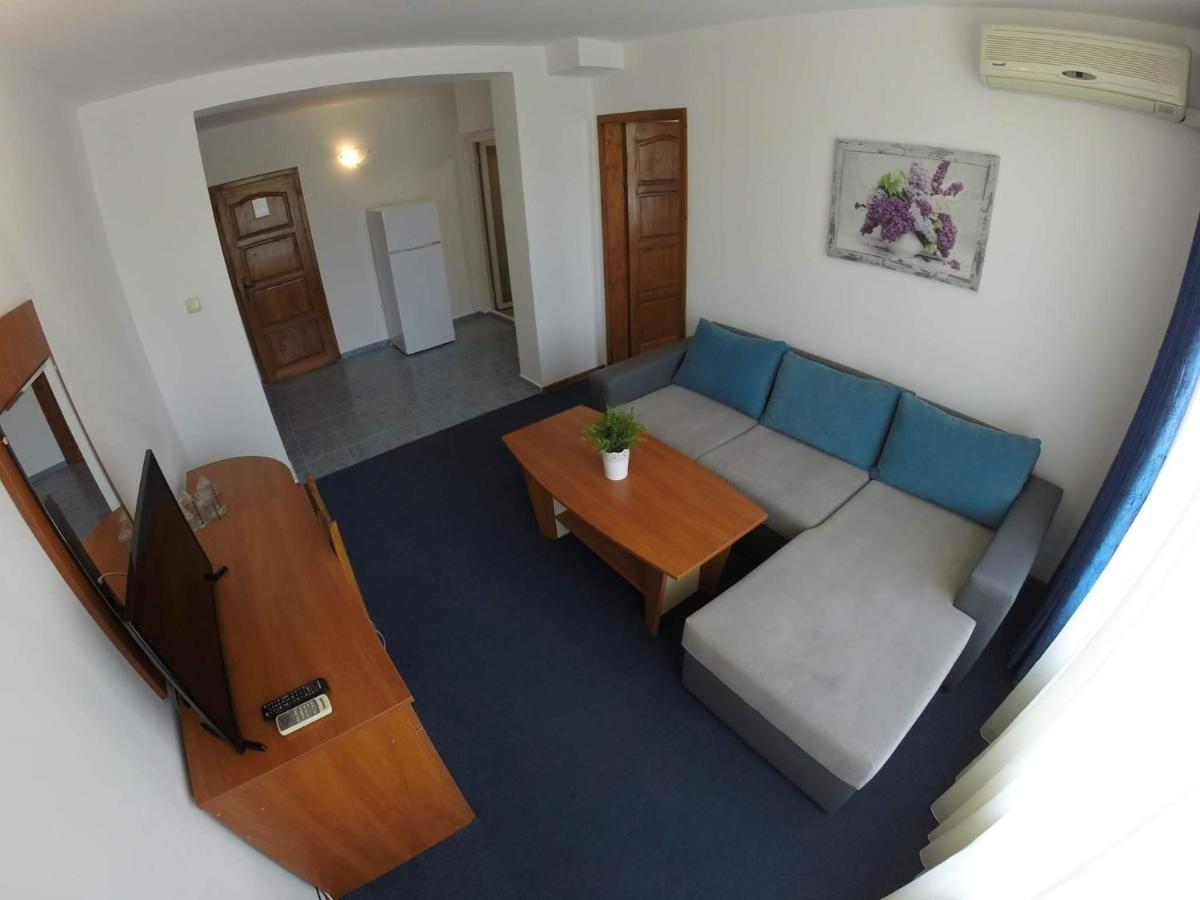 Hotel Lotos Kiten  Extérieur photo