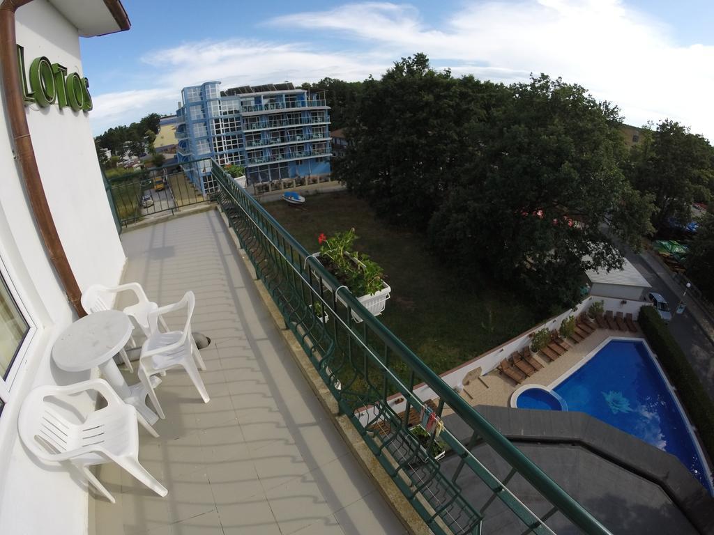 Hotel Lotos Kiten  Extérieur photo