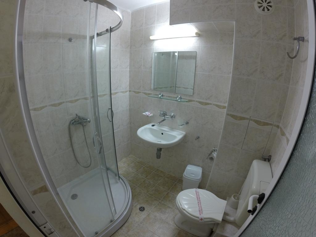 Hotel Lotos Kiten  Extérieur photo