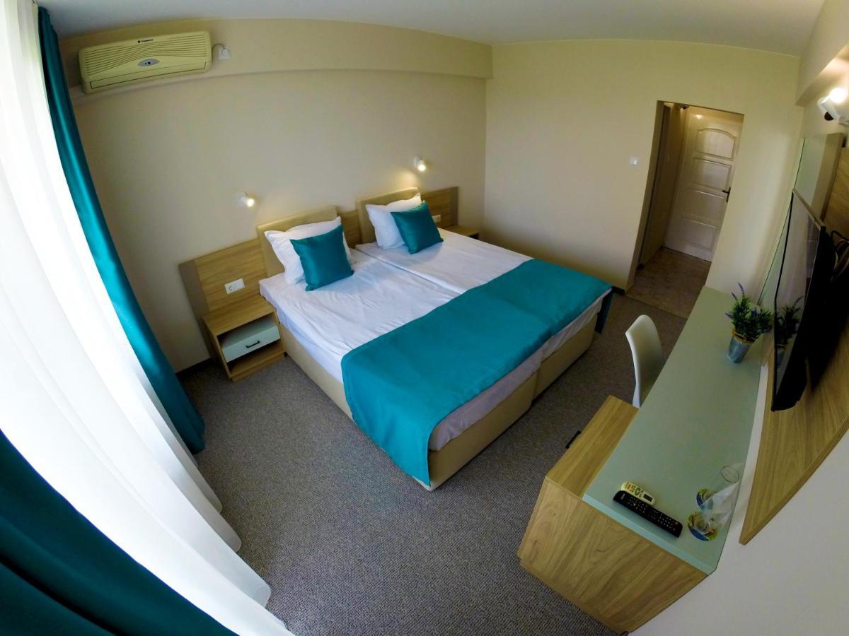 Hotel Lotos Kiten  Chambre photo